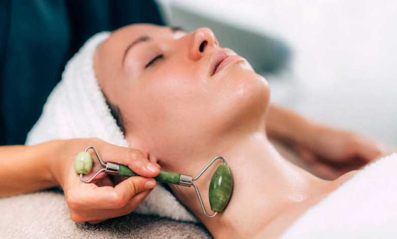How Lymphatic Drainage Massage Helps You Beat Bloating?