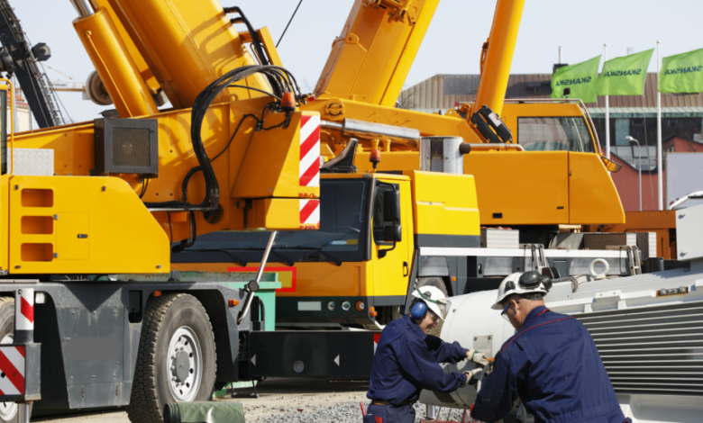 5 Advantages of Hiring Crane Hire Services